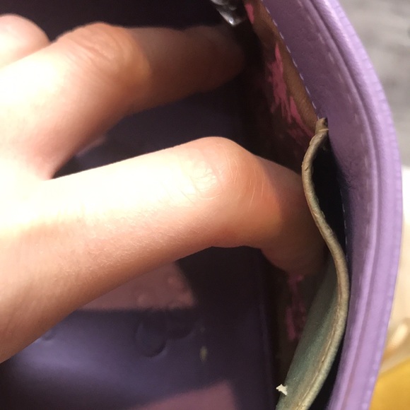 HOST PIC 12/18 Juicy Couture very vintage leather convertible - Picture 15 of 16